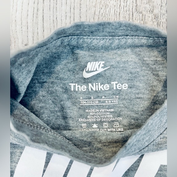 Nike Kids Swoosh Gray and Blue Cotton T-Shirts 4T - Picture 4 of 6